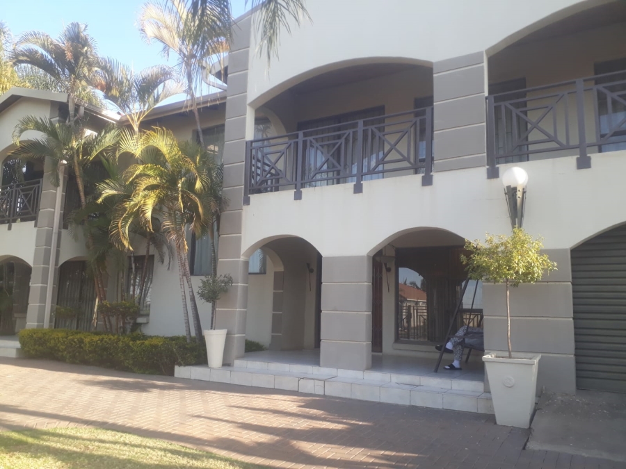 4 Bedroom Property for Sale in Zinniaville North West